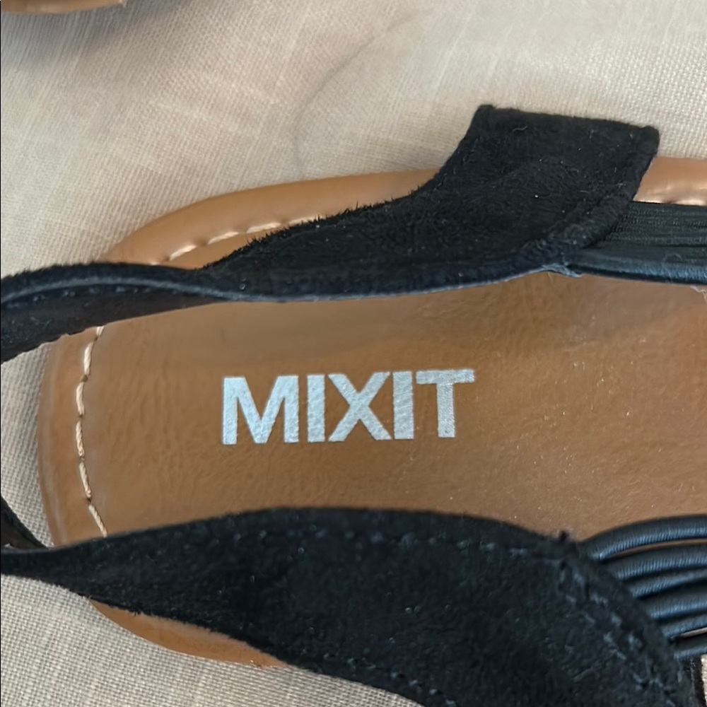 Mixit Women's Black Sandals - Picture 2 of 8